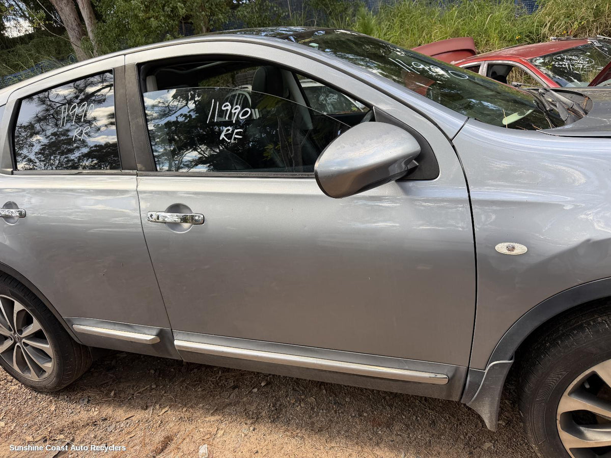 2007-2014 Nissan Dualis Right Front Door