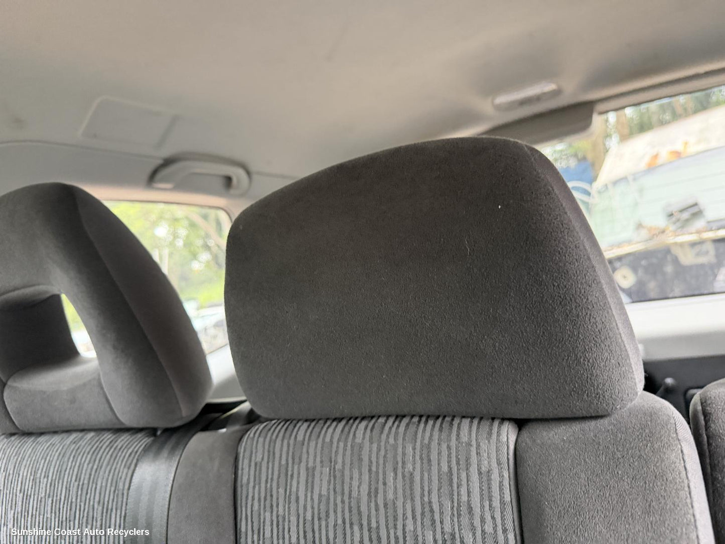 2000-2006 Mitsubishi Pajero Headrest