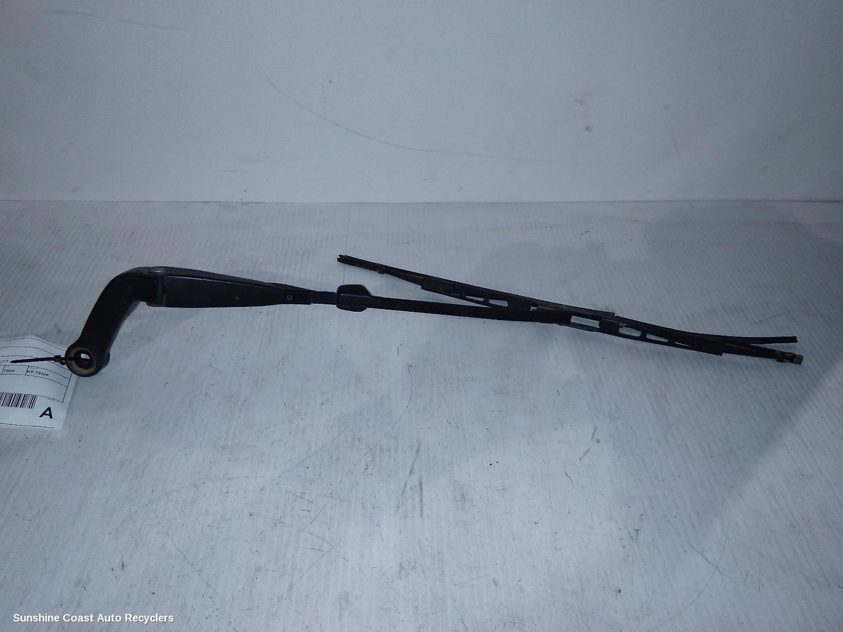 1997-2017 Nissan Patrol Wiper Arm