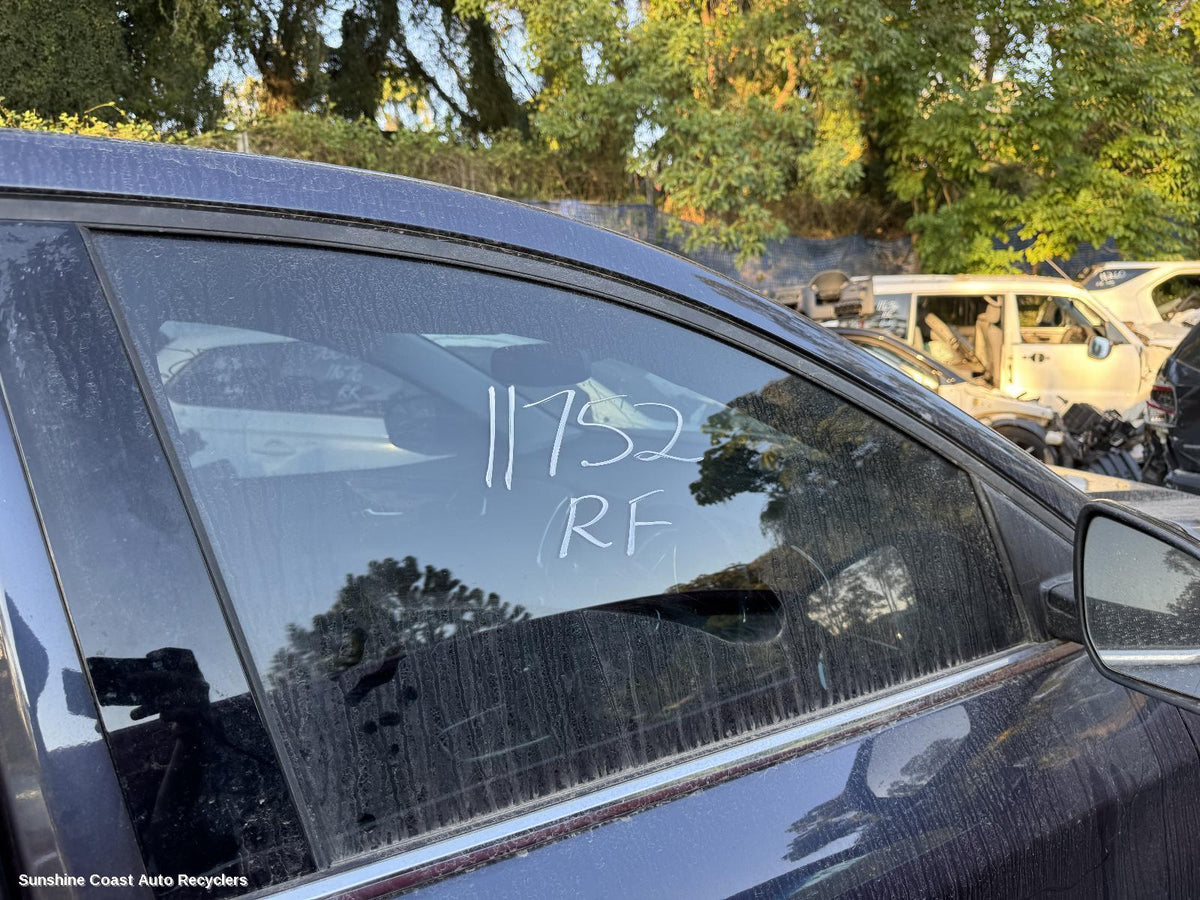 2017-2020 Holden Equinox Right Front Door Window