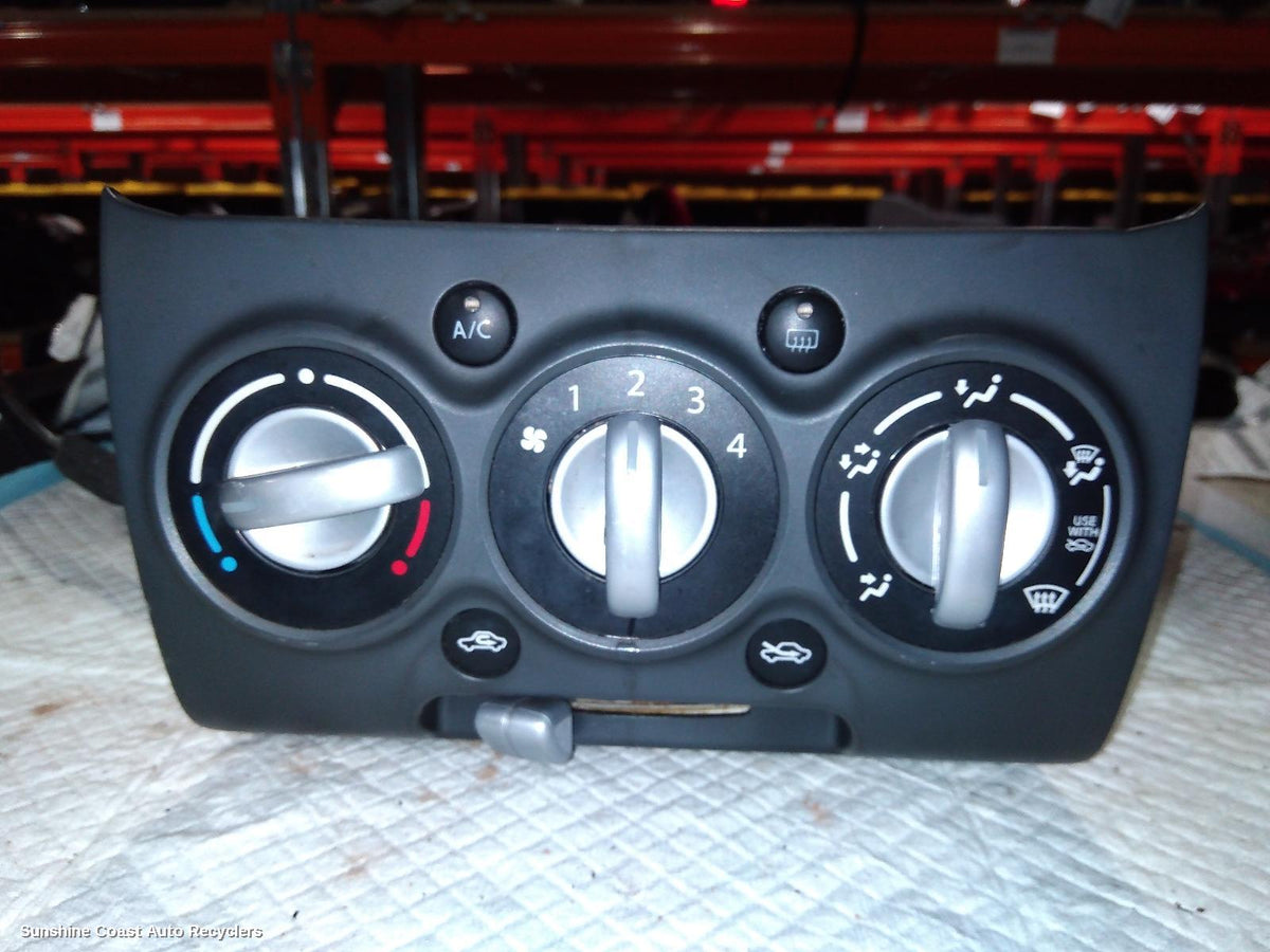 2009-2014 Suzuki Alto Heater Ac Controls