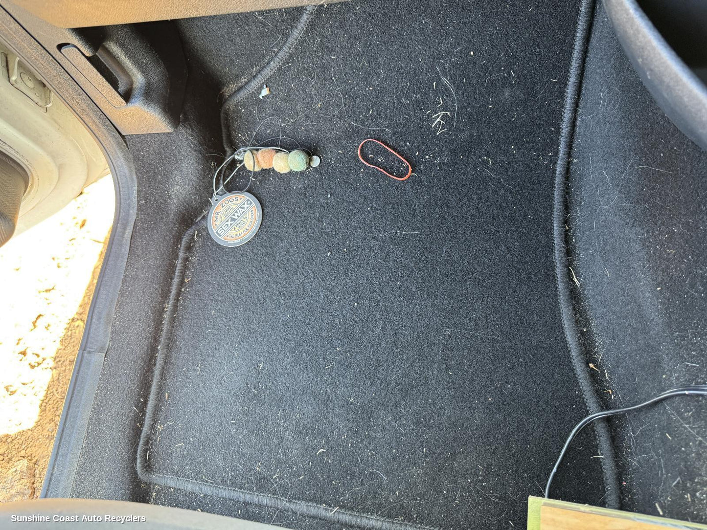 2013 Peugeot Partner Floor Mats