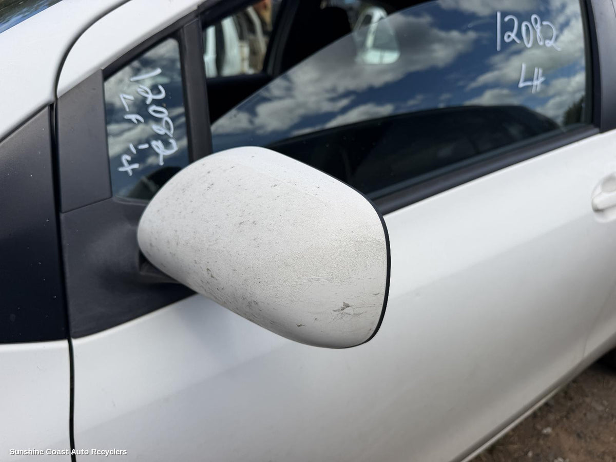 2005-2011 Toyota Yaris Left Door Mirror