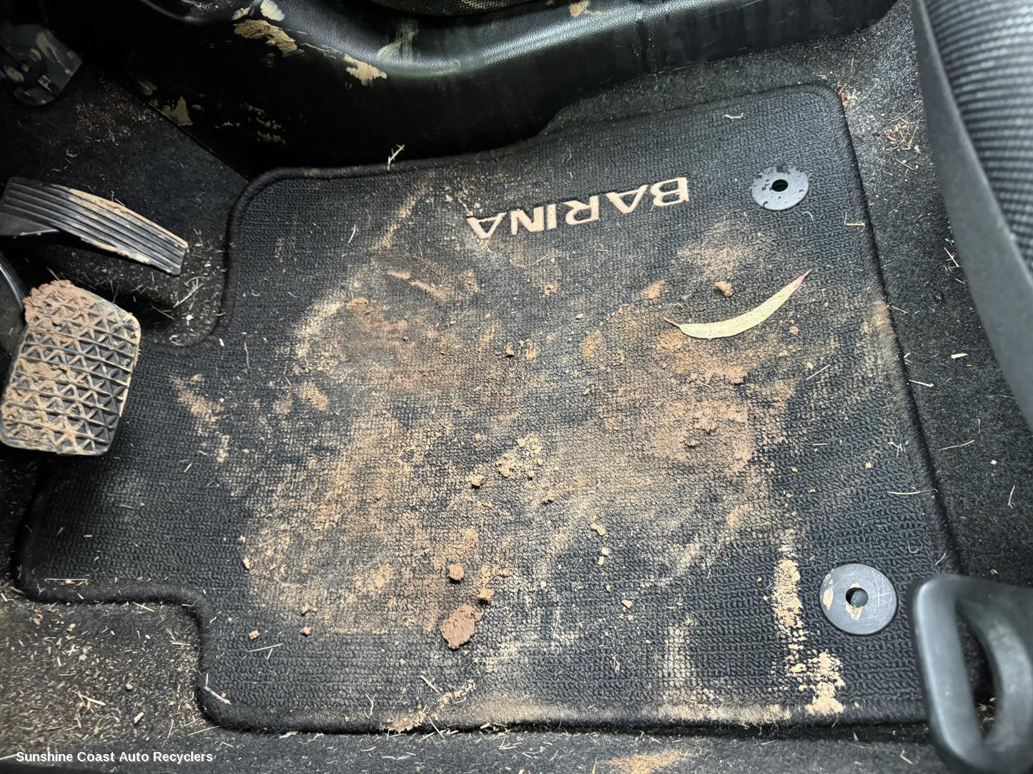 2013 Holden Barina Floor Mats