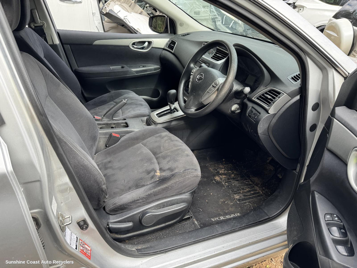 2012-2017 Nissan Pulsar Right Guard