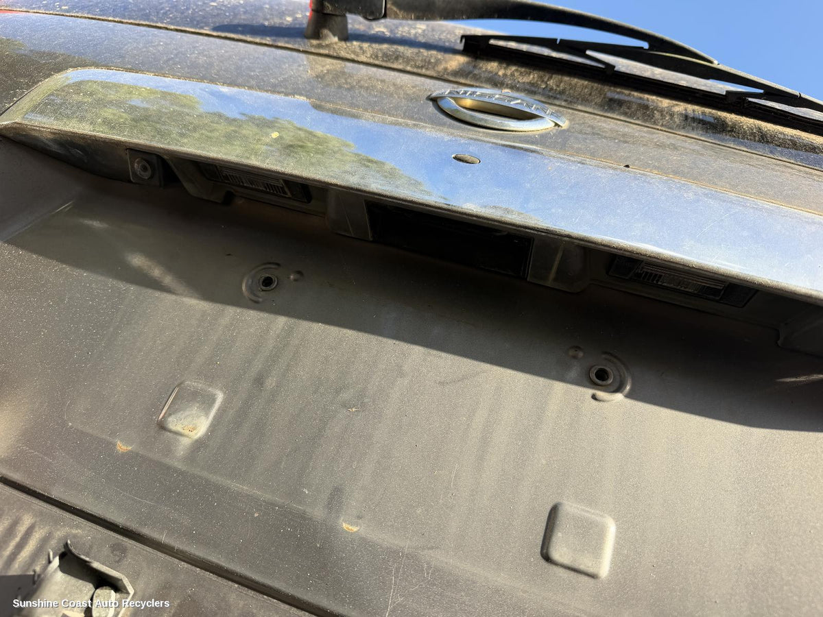 2007-2014 Nissan Xtrail Number Plate Lamp