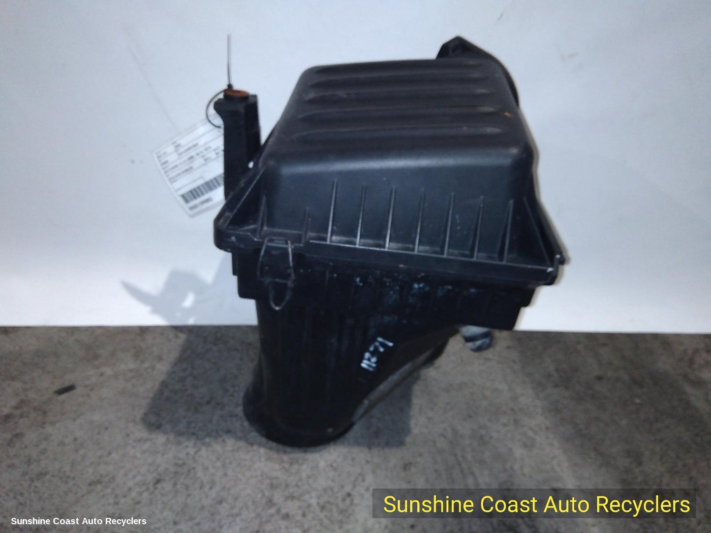 2012 Chrysler 300c Air Cleaner Box