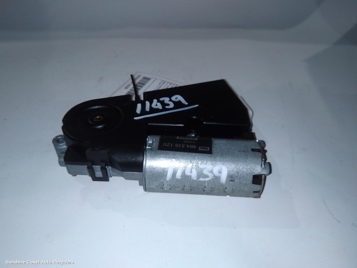 2002-2006 Mitsubishi Pajero Sunroof Motor