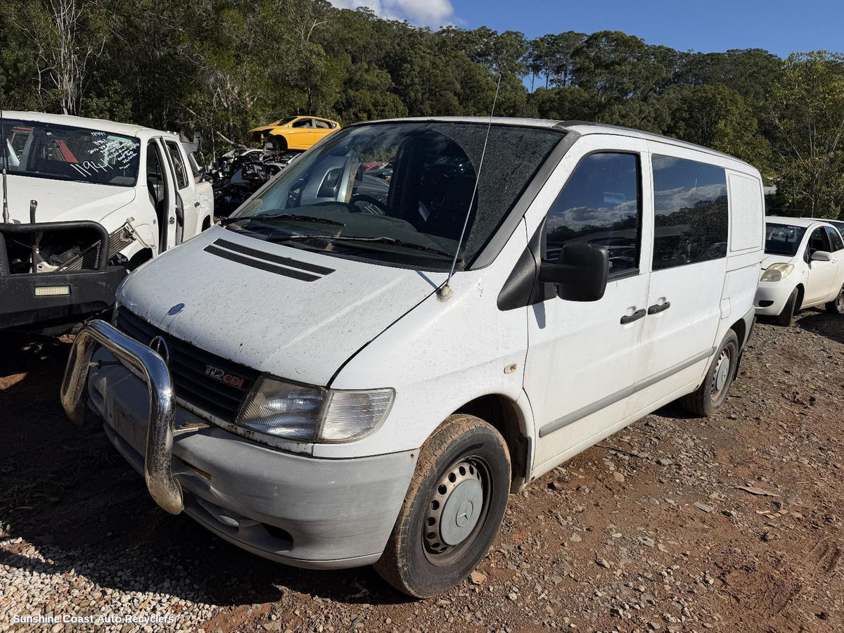 1998-2004 Mercedes Vito Left Indicator Fog Side