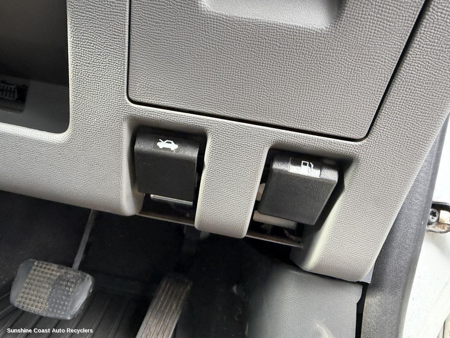 2012-2020 Holden Colorado Bonnet Release