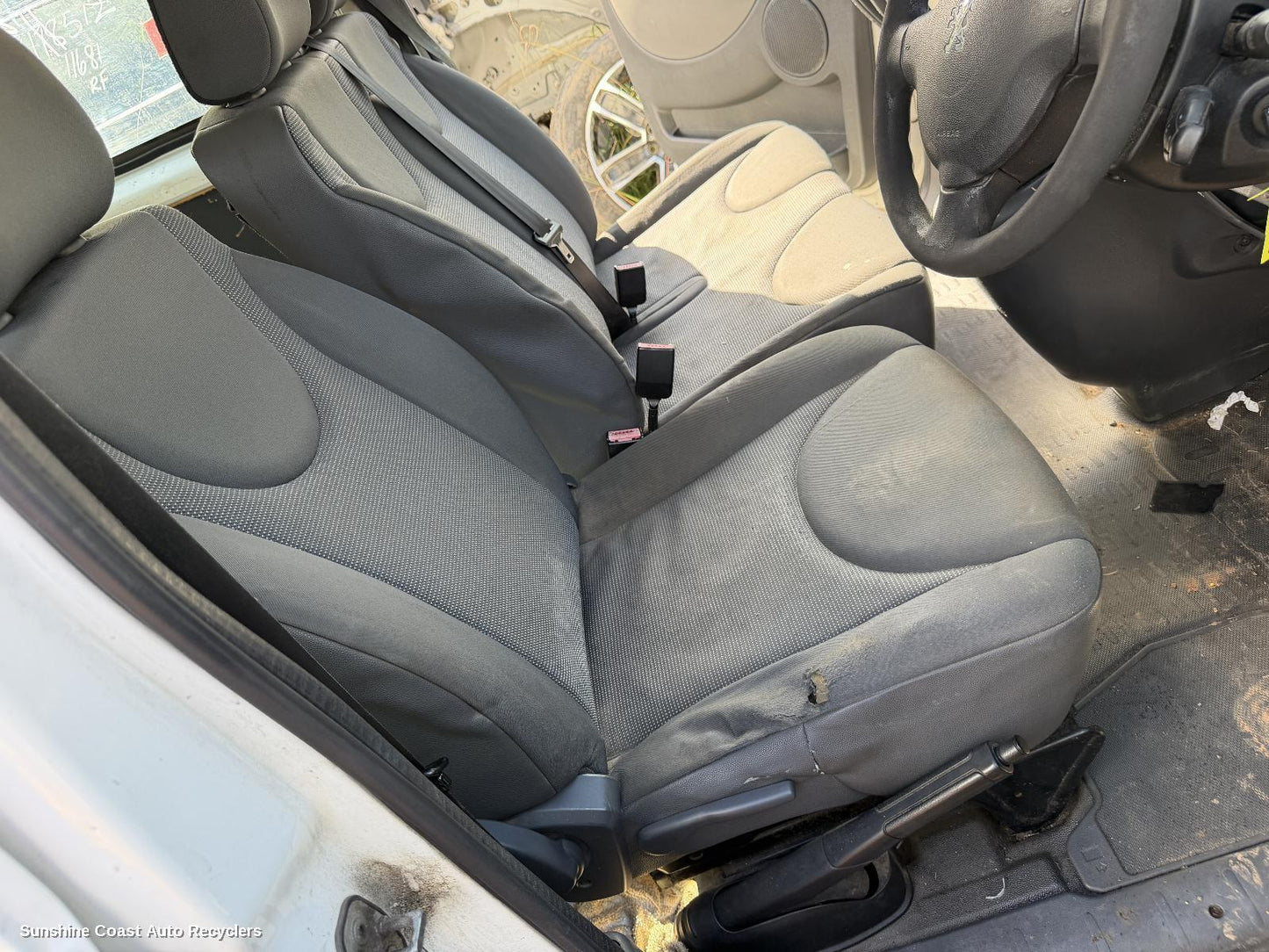 2008-2015 Peugeot Expert Front Seat