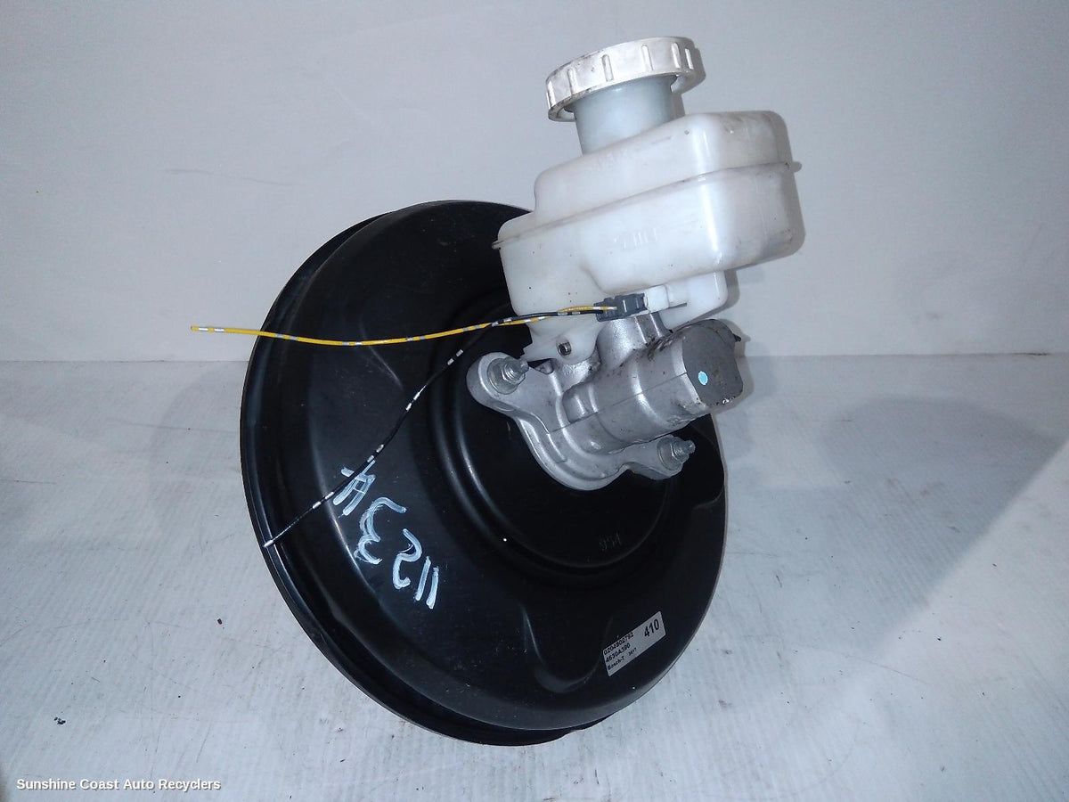 2009-2015 Mitsubishi Triton Brake Booster