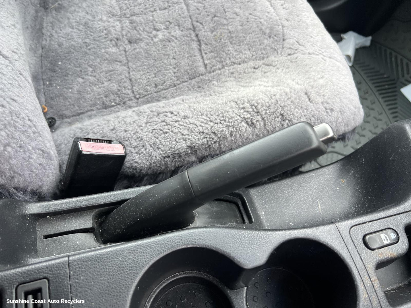 2011 Nissan Dualis Handbrake Lever