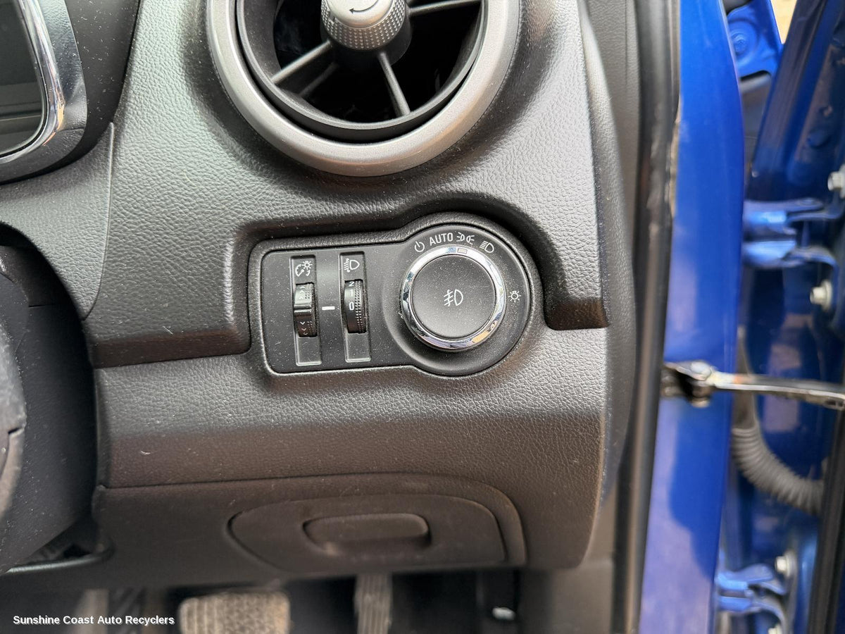 2013-2020 Holden Trax Combination Switch
