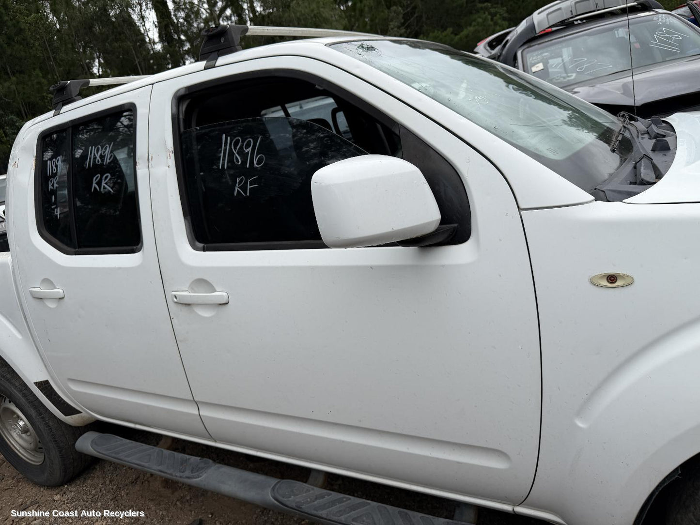2005-2015 Nissan Navara Right Front Door Window