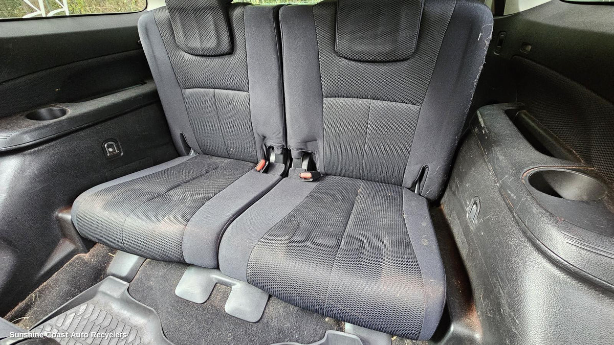 2008-2015 Subaru Liberty 3rd Seat