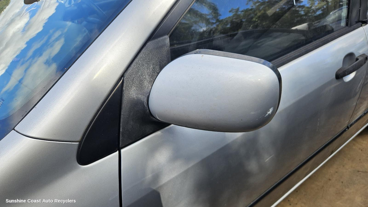 2001-2004 Toyota Corolla Left Door Mirror