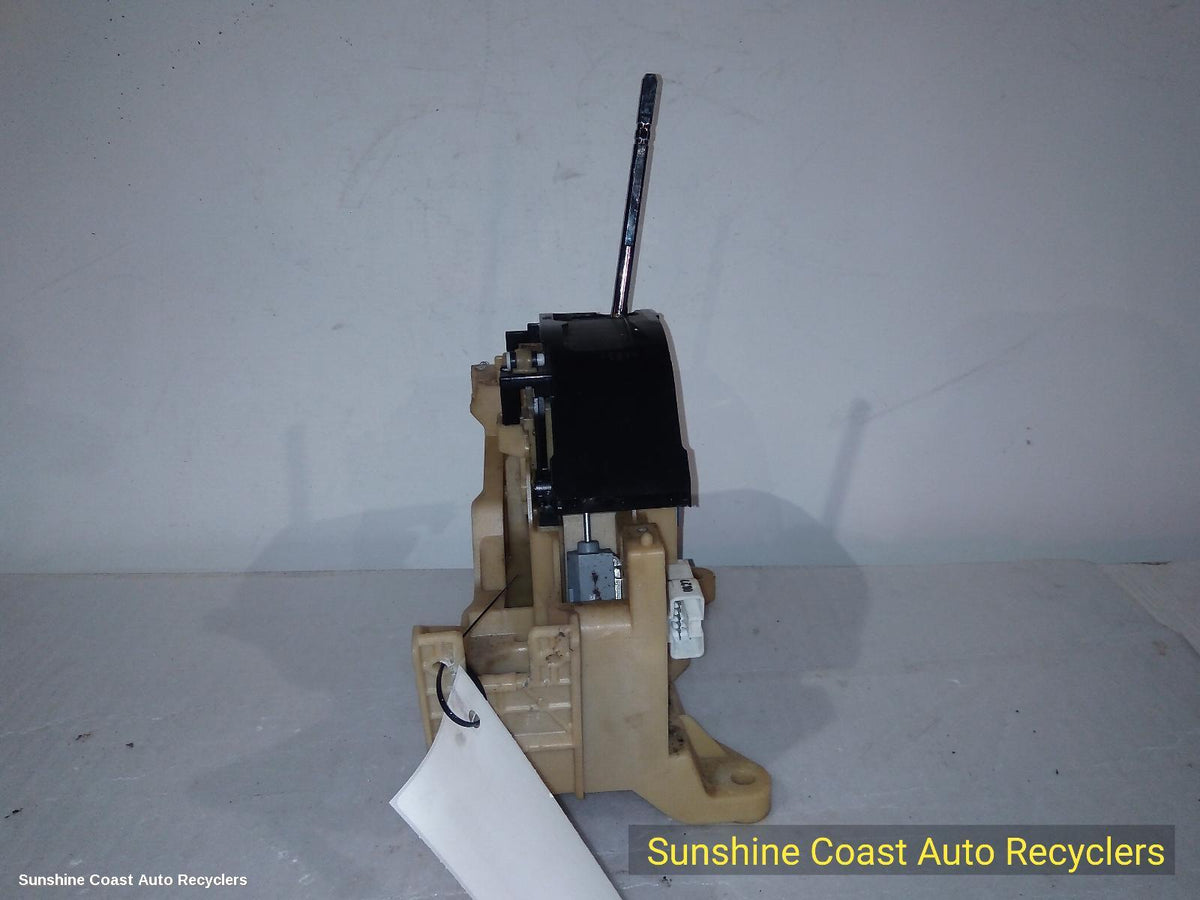 2005-2012 Hyundai Santa Fe Gear Stick Shifter