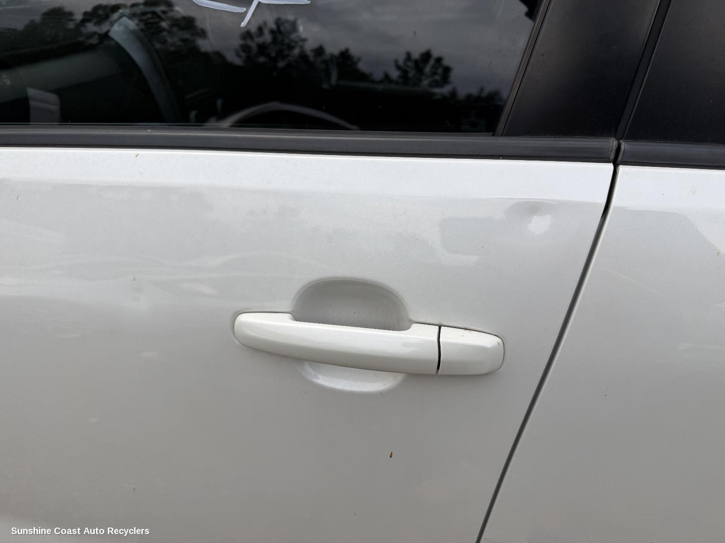 2013 Suzuki Vitara Door Handle