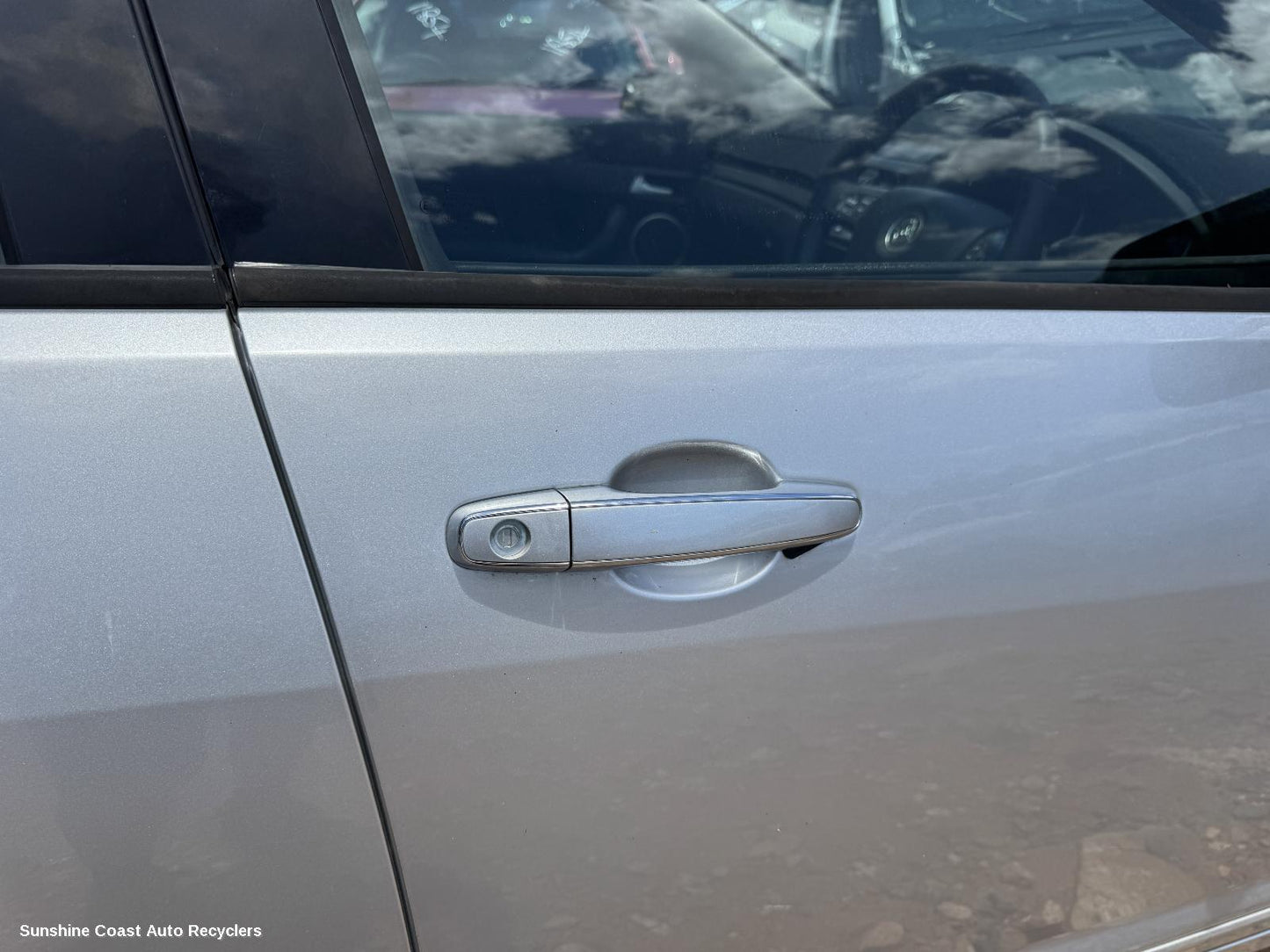 2010 Holden Commodore Door Handle