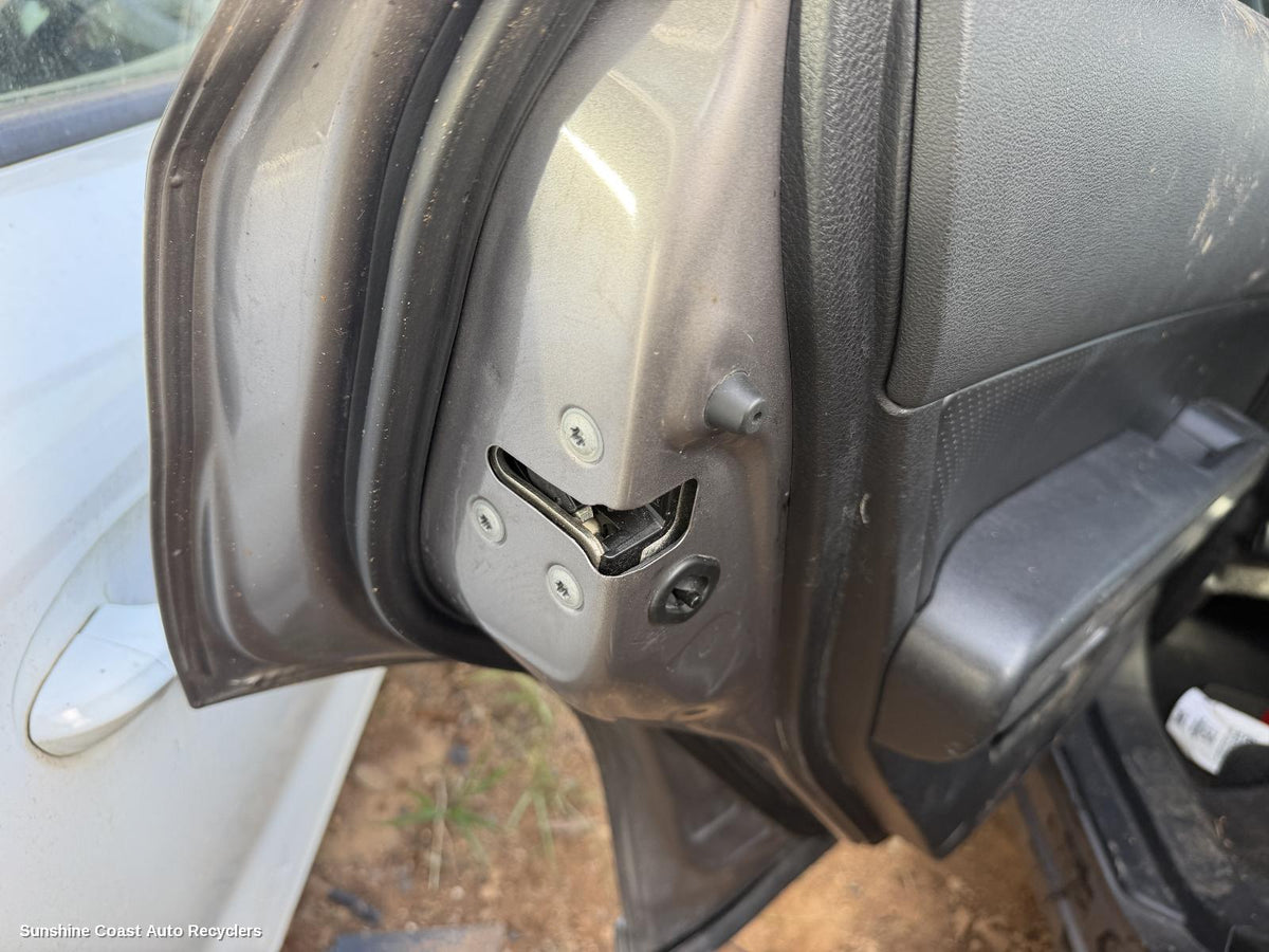 2007-2013 Nissan Xtrail Door Boot Gate Lock