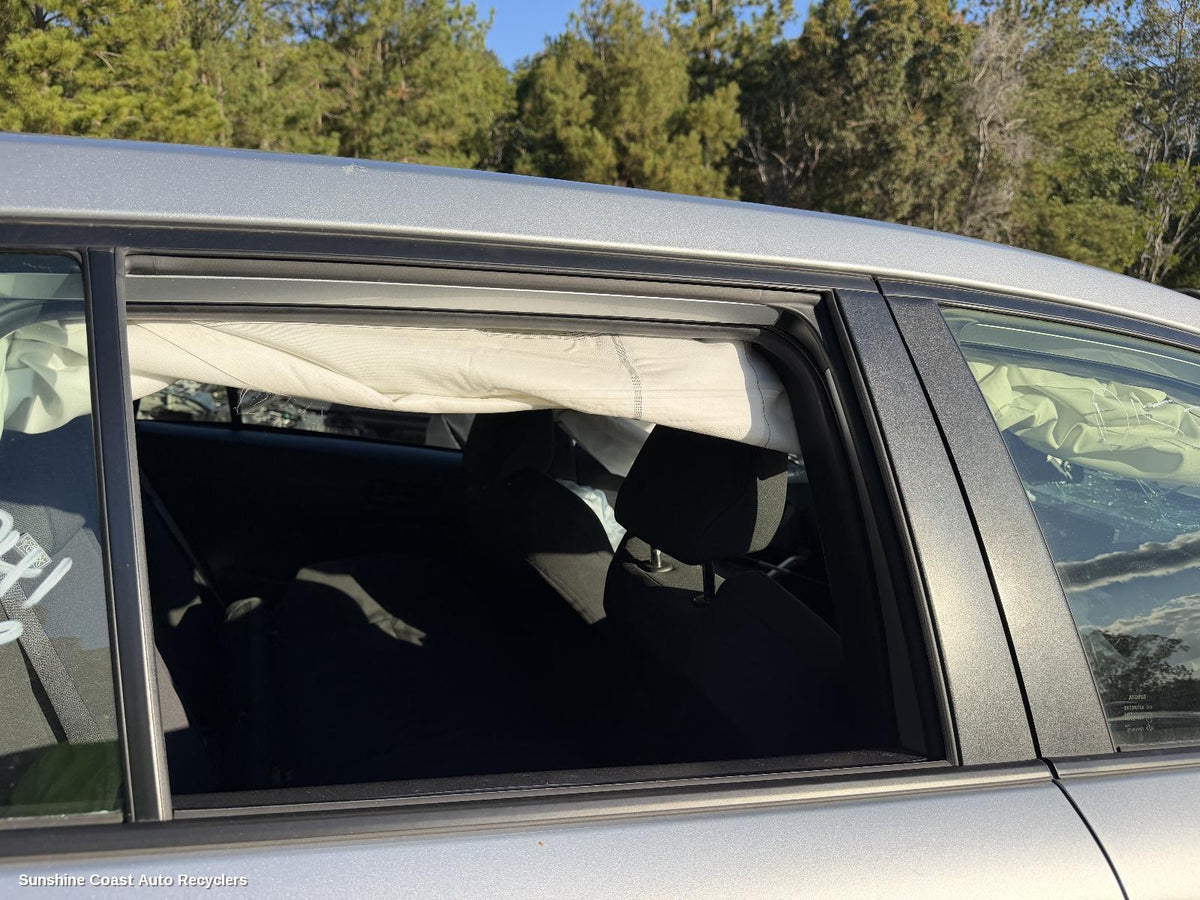 2022-2026 Toyota Corolla Cross Right Rear Door Window