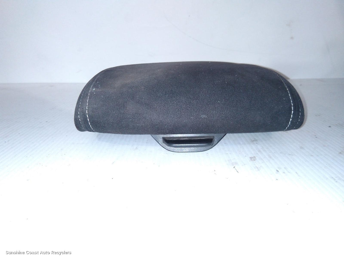 2015-2023 Nissan Navara Console