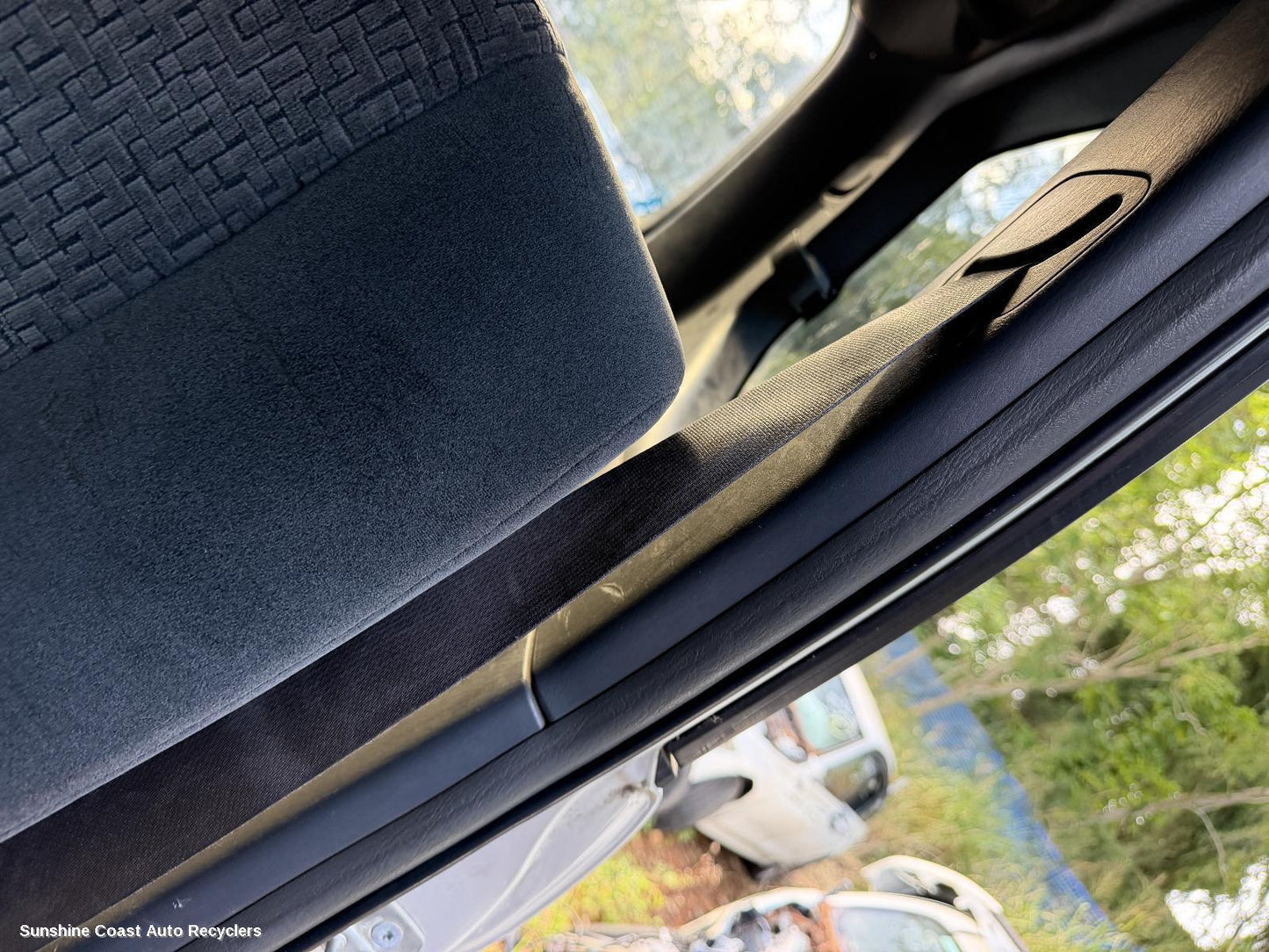 2003-2009 Toyota Prado Seatbelt Stalk
