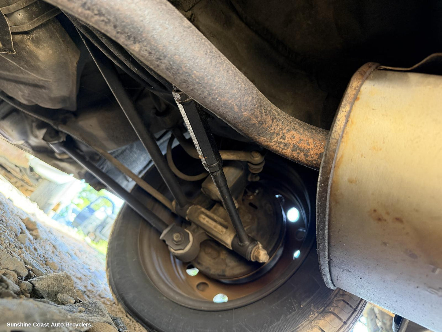 1998-2001 Toyota Corolla Right Rear Trailing Arm