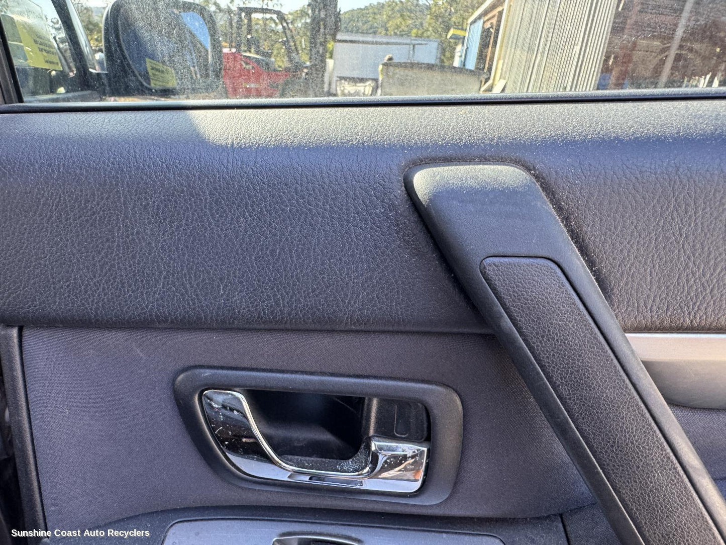 2010 Mitsubishi Pajero Door Handle