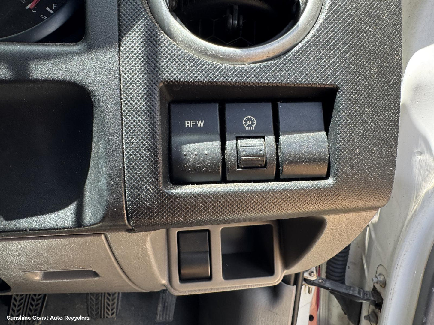 2009 Mazda Bt50 Misc Switch Relay