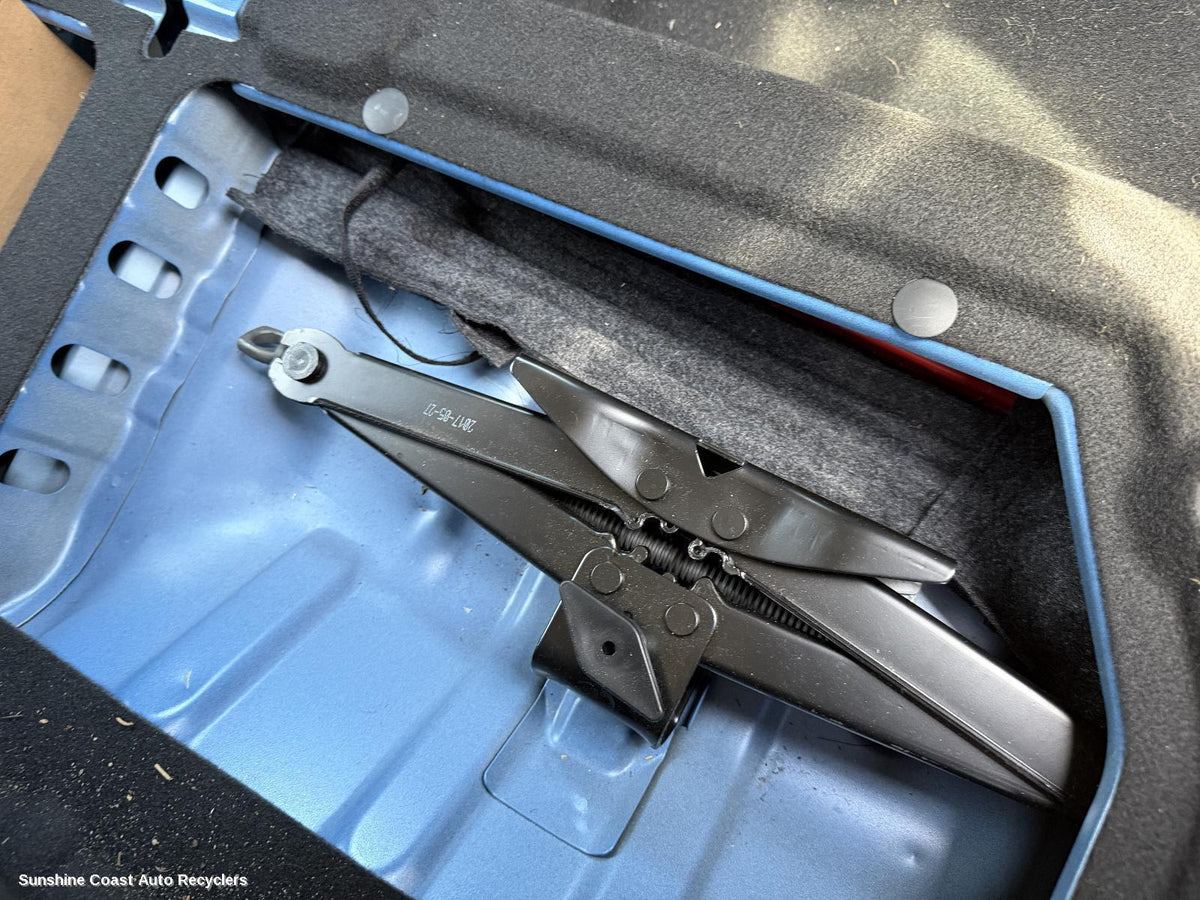 2017-2026 Ldv T60 Jack Tool Kit