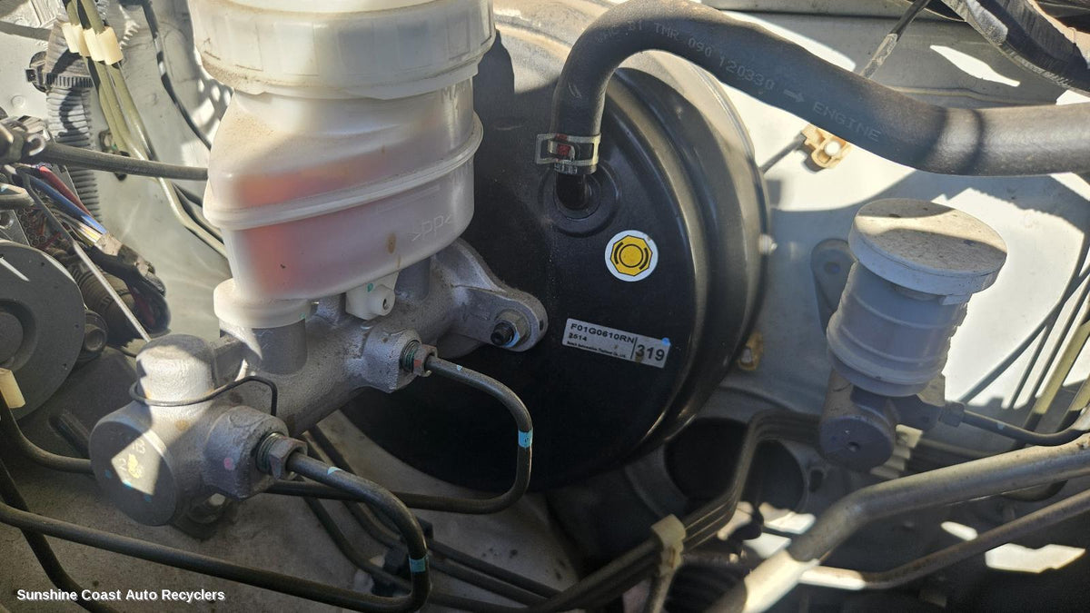 2009-2015 Mitsubishi Triton Master Cylinder