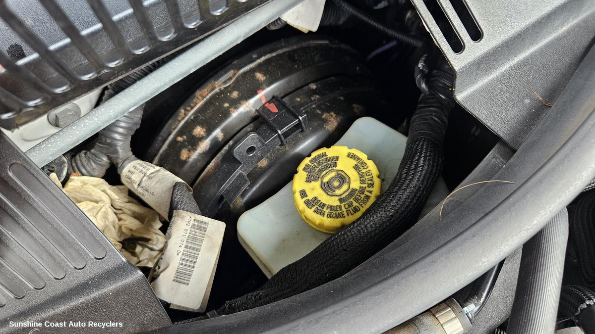 2010-2018 Volkswagen Touareg Master Cylinder