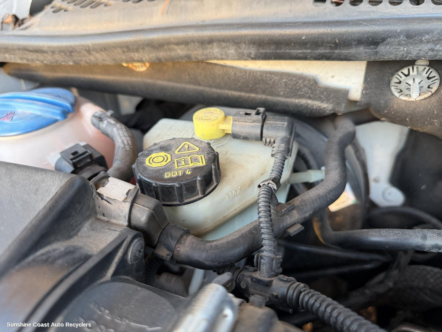 2011-2022 Volkswagen Amarok Master Cylinder