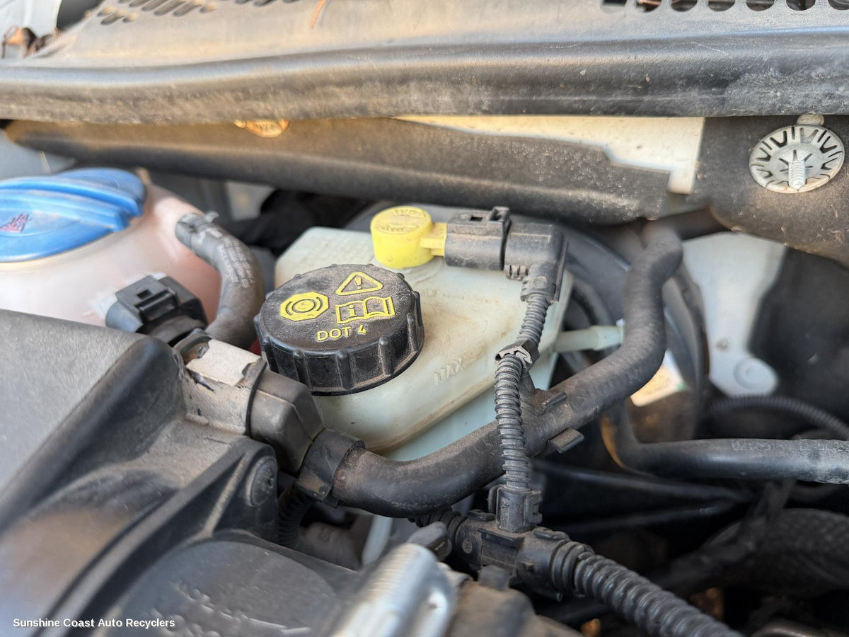 2011-2022 Volkswagen Amarok Master Cylinder