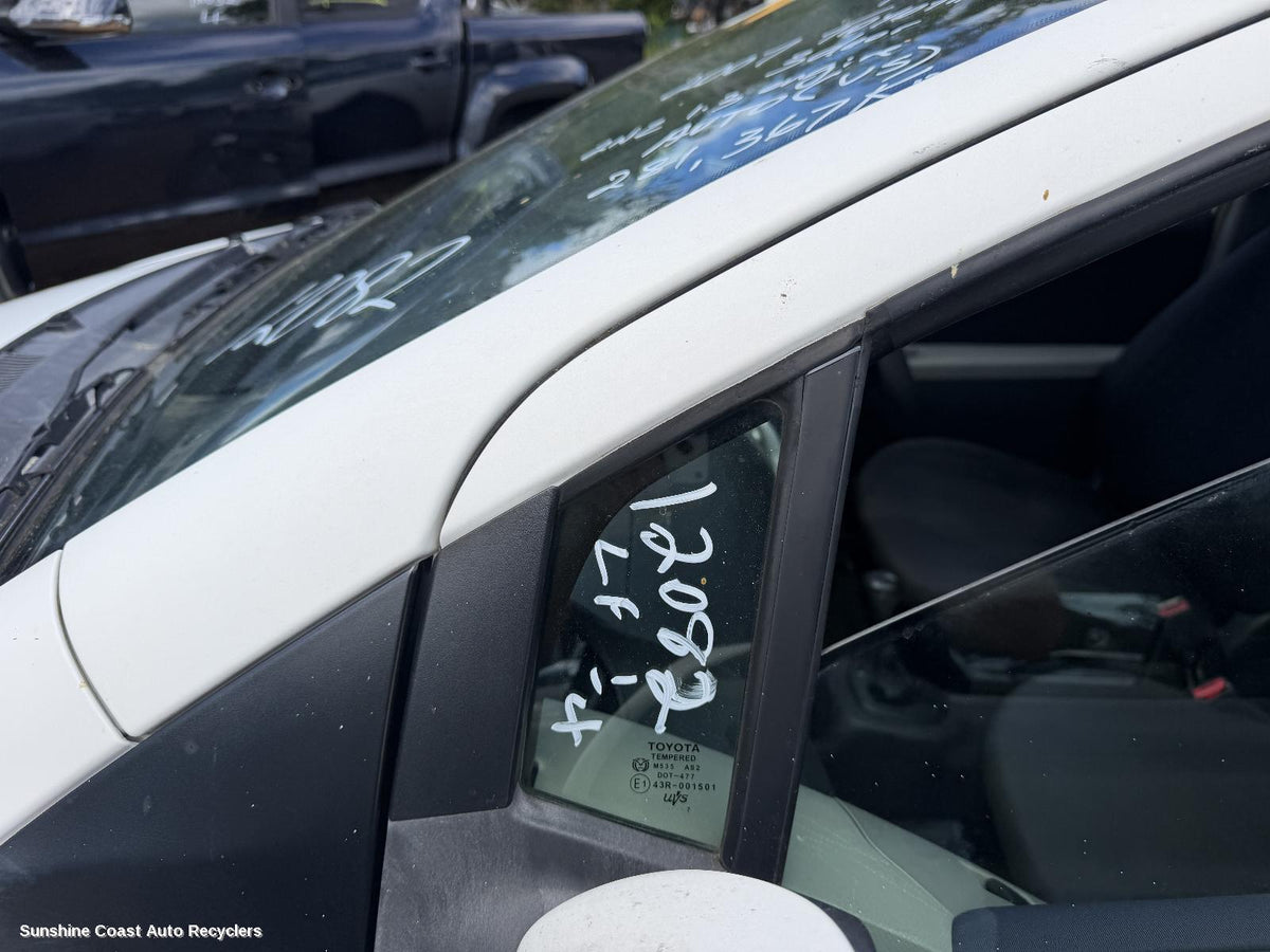 2005-2011 Toyota Yaris Left Front 1 4 Door Glass