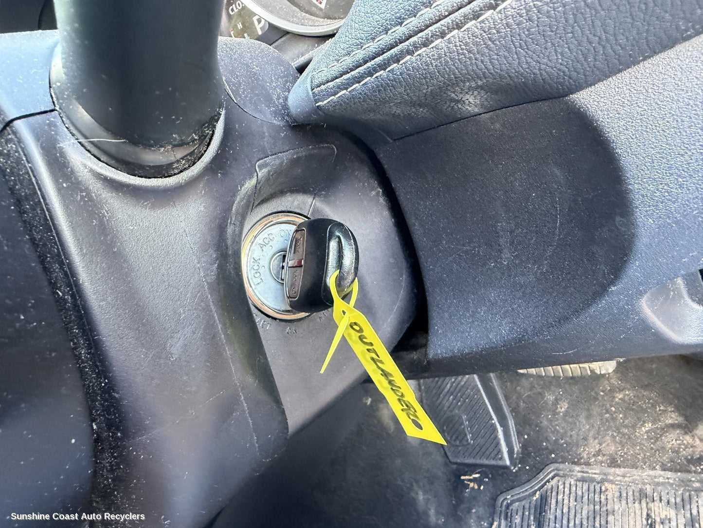 2009-2012 Mitsubishi Outlander Ignition W  Key