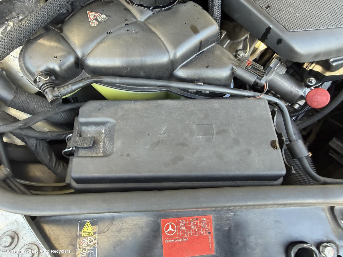 2006-2010 Mercedes R Class Fuse Box