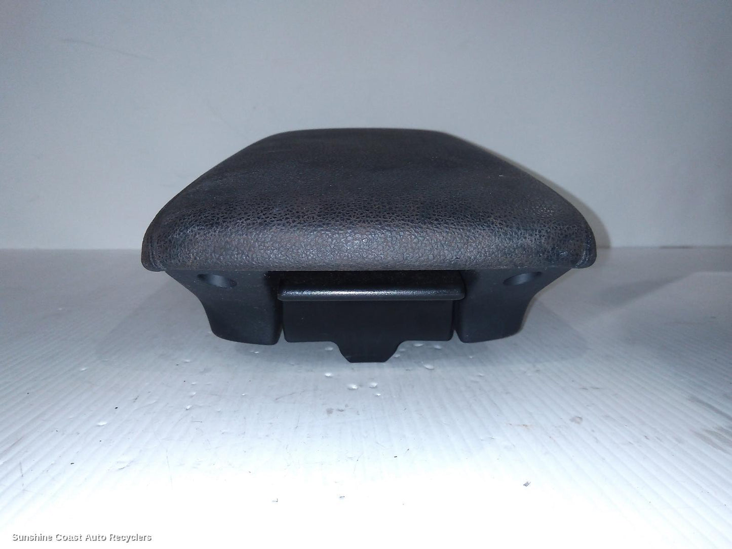 2019 Mitsubishi Asx Console