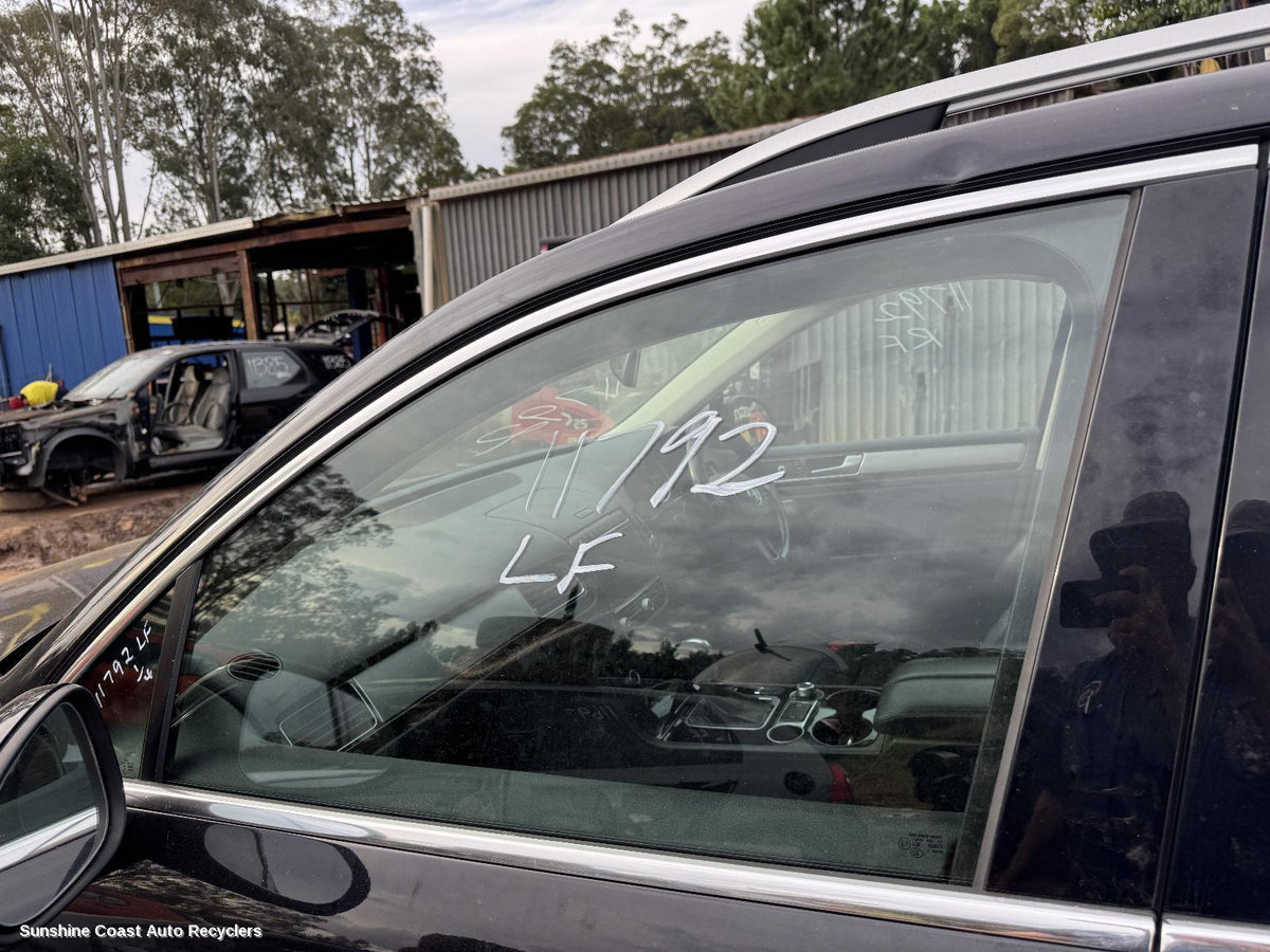 2010-2018 Volkswagen Touareg Left Front Door Window