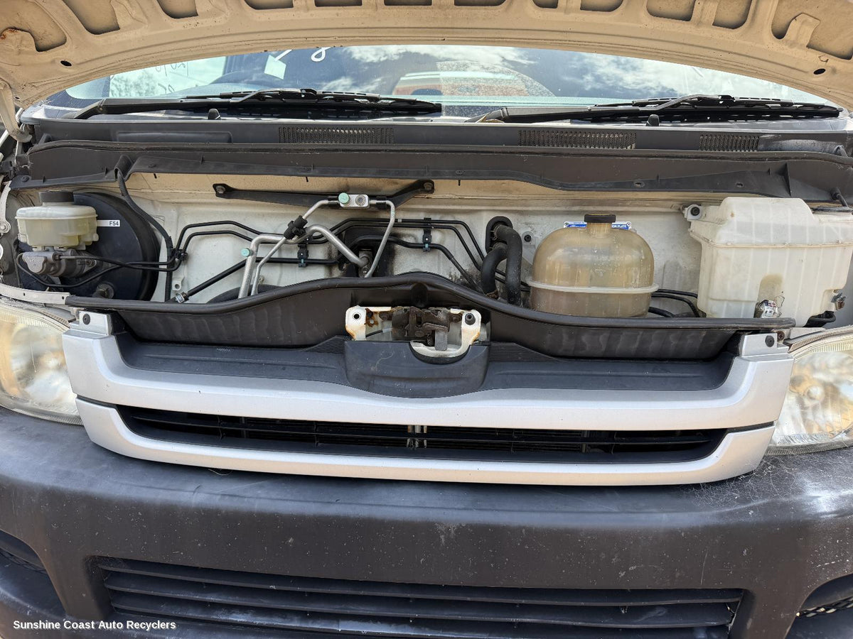 2007-2010 Toyota Hiace Grille