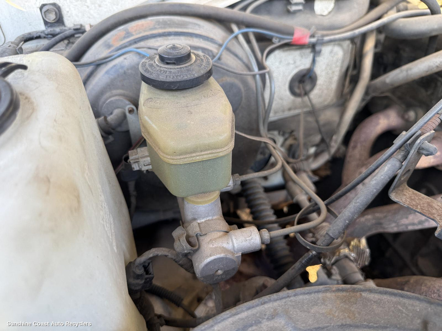 1996 Toyota Landcruiser Master Cylinder
