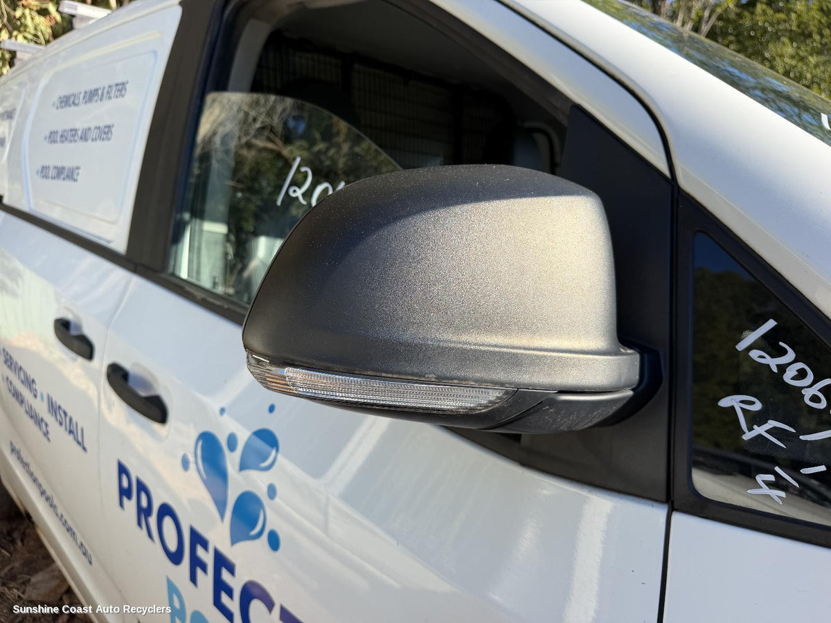 2015-2025 Ldv G10 Right Door Mirror