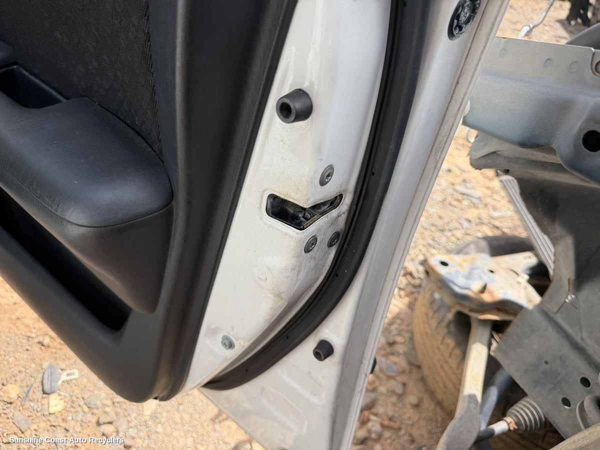 2001-2007 Toyota Corolla Door Boot Gate Lock