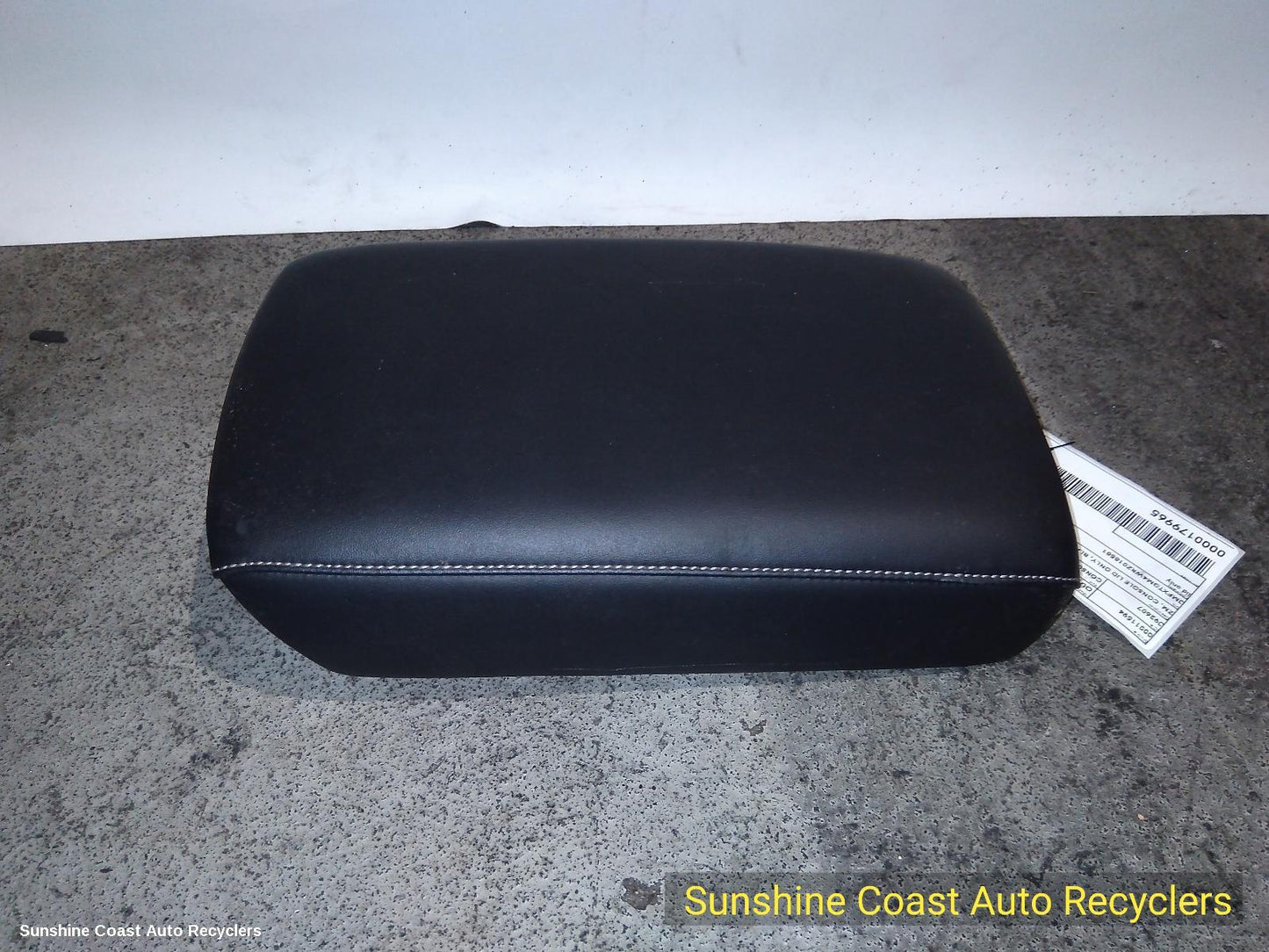 2021-2026 Mitsubishi Outlander Console