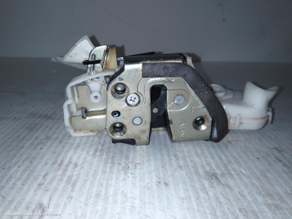 2005-2015 Toyota Hilux Door Boot Gate Lock