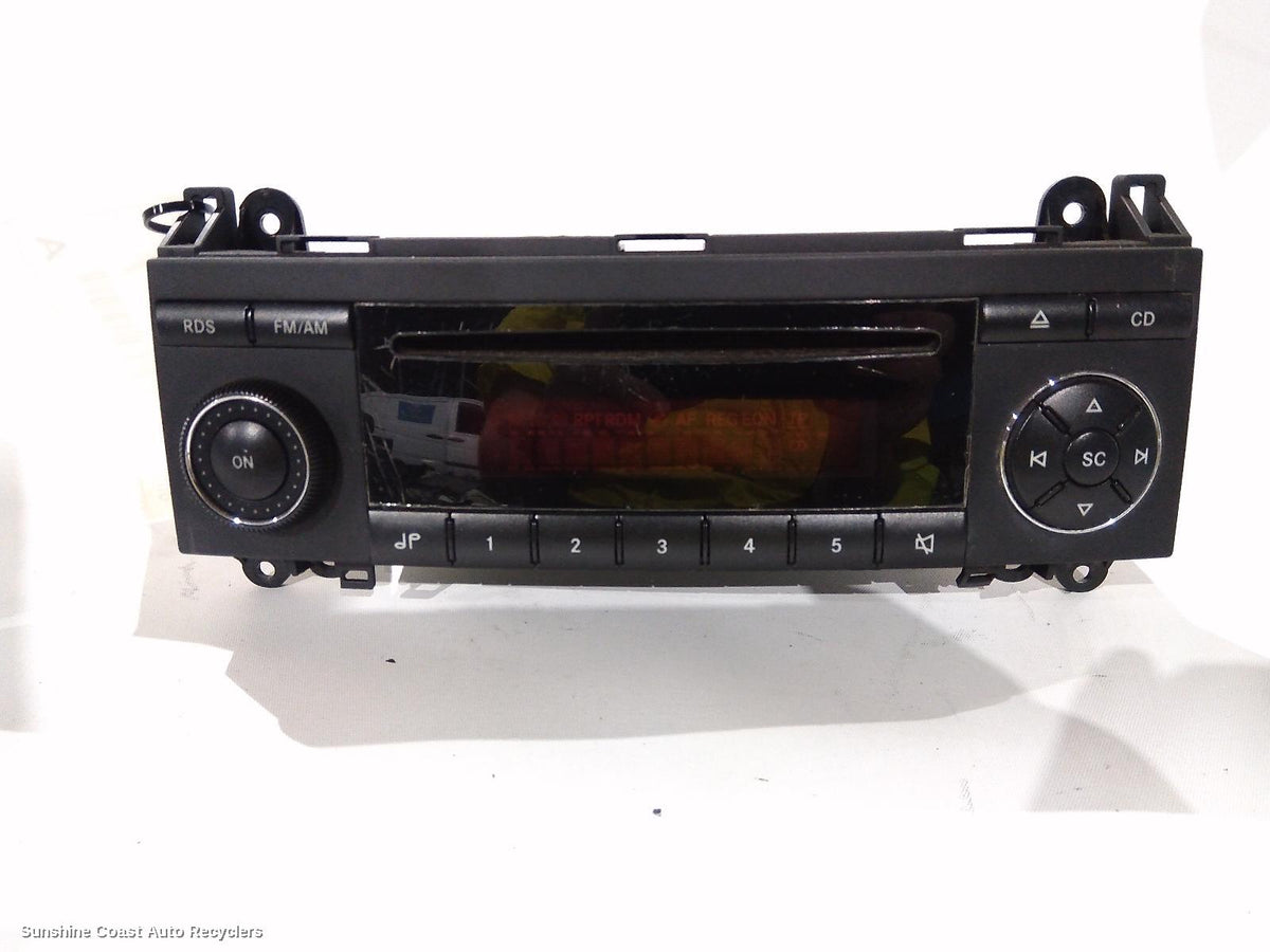 2005-2007 Mercedes A Class Radio Cd Dvd Sat Tv