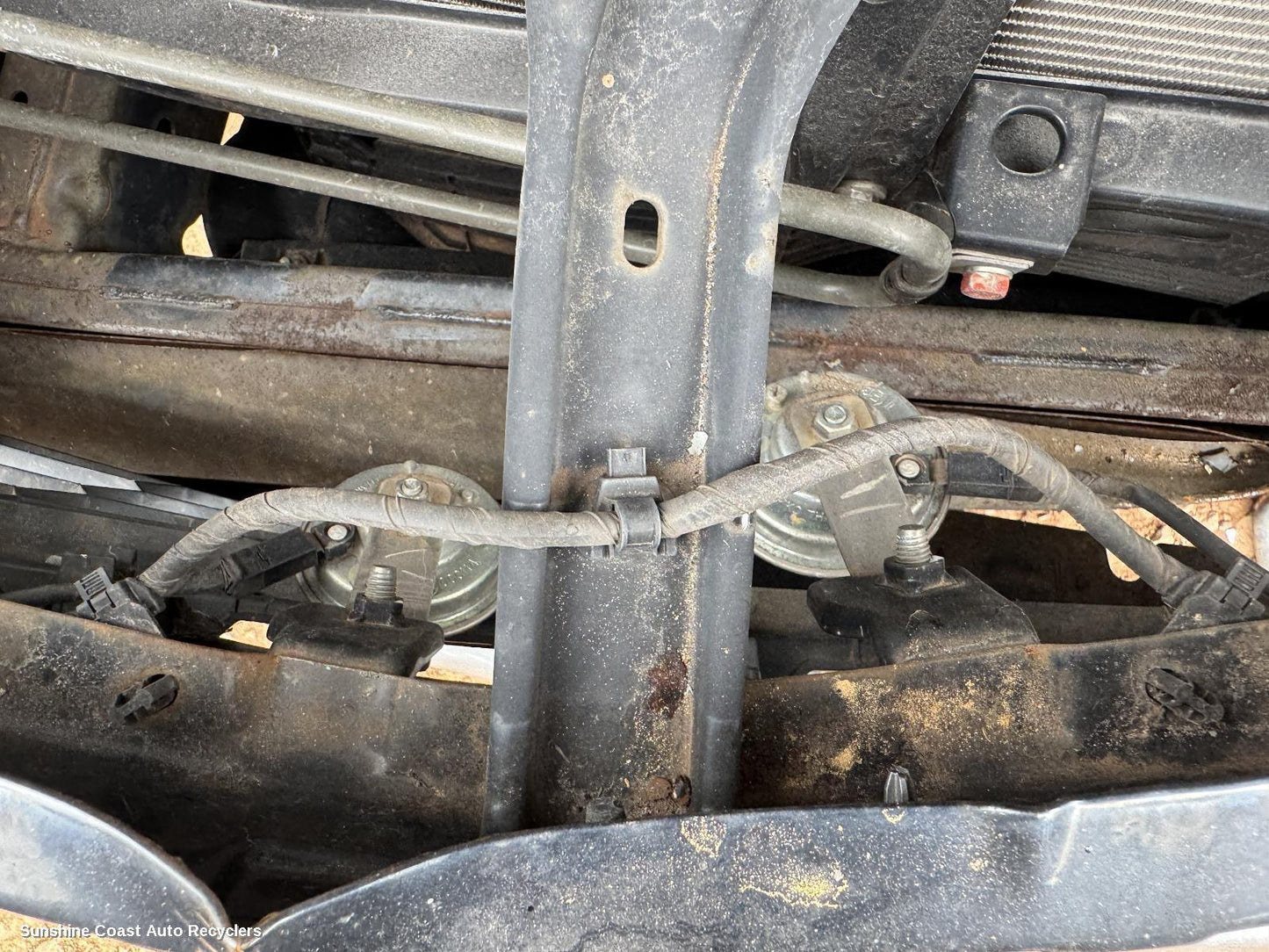 2016 Mitsubishi Triton Horn