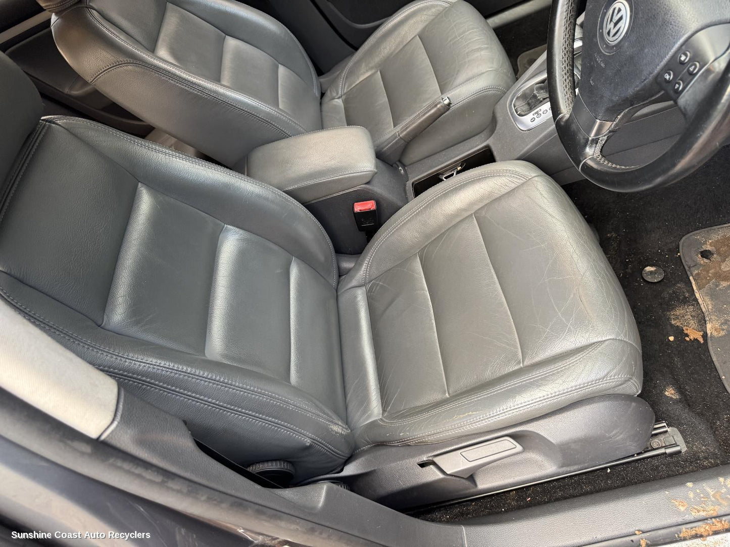 2004-2009 Volkswagen Golf Front Seat